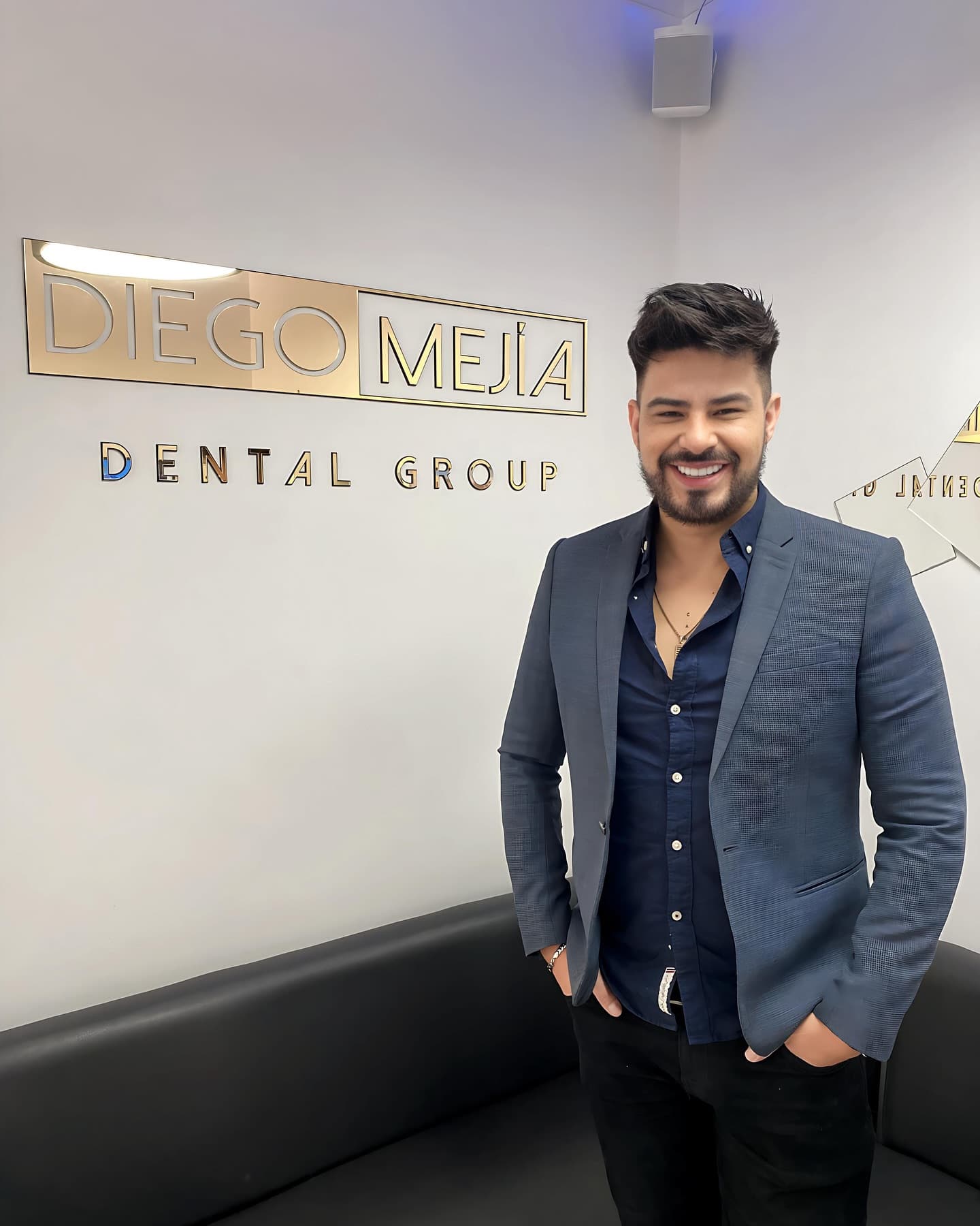 Jhon Diaz, paciente de Diego Mejía Dental Group